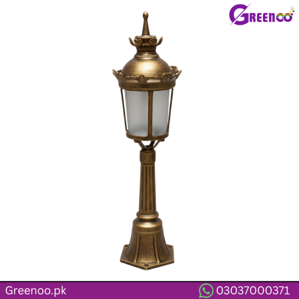 Antique Golden Cast Aluminum Garden Light